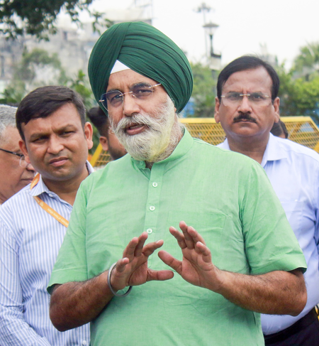 Will implement SC order on stray dogs, says Delhi Mayor