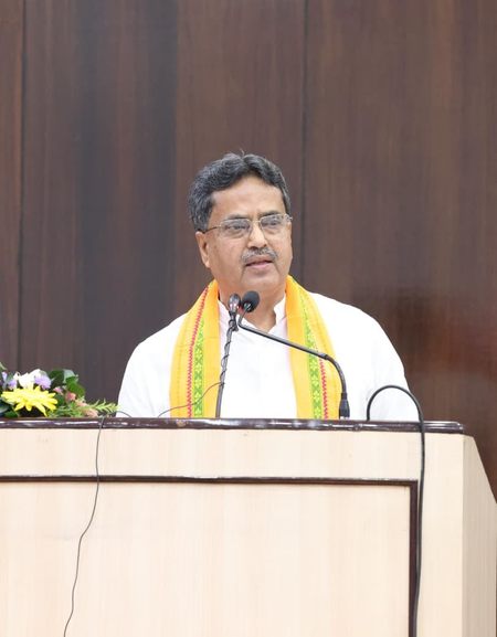 <div>Efforts on to export Tripura products to South Asian nations, including B’desh: CM Saha</div>