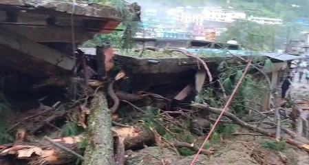 <div>Cloudburst wreaks havoc in U’khand’s Chamoli; 2 missing amid widespread destruction</div>