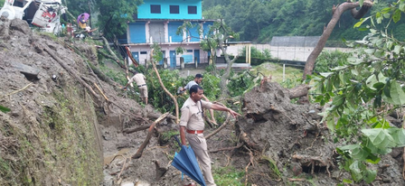<div>Closely monitoring situation: U’khand CM Dhami expresses concern over Chamoli cloudburst</div>