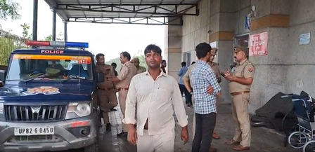 Eight killed, 45 injured in Bulandshahr road accident, CM Yogi announces ex gratia