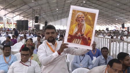 <div>Locals laud PM Modi’s Ahmedabad visit, say ‘India moving towards becoming a developed nation’</div>