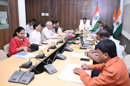 Odisha Governor reviews flood situation, govt preparedness