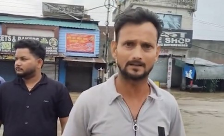<div>Flood-like situation in Pathankot’s Sujanpur after Ravi River swells; NDRF deployed</div>