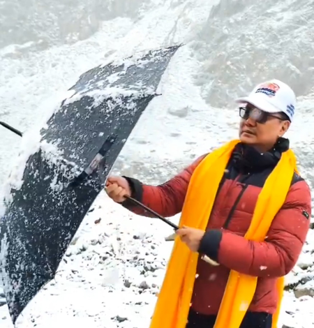 <div>‘Snowfall in summer!’ Kiren Rijiju shares stunning Ladakh experience</div>