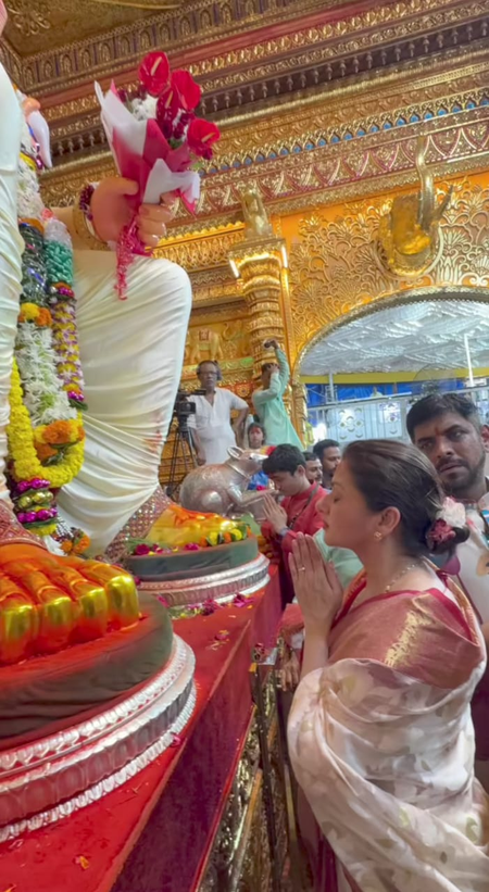 Bhagyashree takes blessing from the Lalbaugcha Raja with son Abhimanyu Dassani