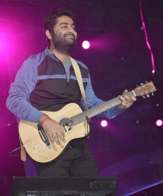<div>Complaint filed against singer Arijit Singh in Bengal’s Santiniketan</div>