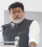 <div>It is unfortunate Balasaheb’s own son has allied with Cong: Uday Samant slams Uddhav Thackeray</div>
