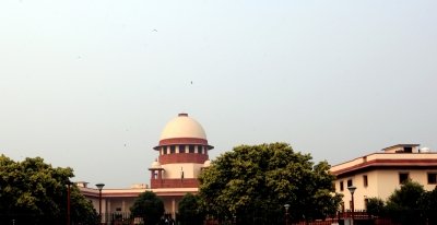 <div>SC dismisses Telangana MLA’s plea against ex-MLA</div>