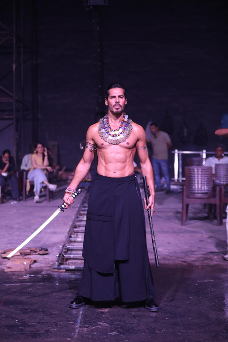 <div>Dino Morea teams up with Neha Kakkar for “Tu Pyaasa Hai”, says it had something special</div>