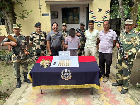 <div>BSF arrests smuggler, seizes gold valued at Rs 5cr along India-B’desh border</div>