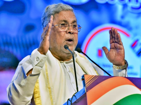 <div>Dussehra inauguration: Banu Mushtaq facing opposition as she belongs to different religion, says K’taka CM</div>