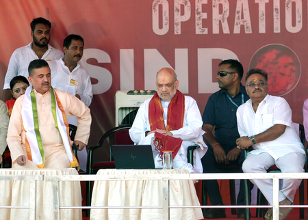 Presence of two suspended TMC youth leaders at Durga Puja Pandal inaugurated by HM Shah sparks speculation