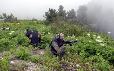 <div>Infiltration bid foiled on J&K LoC, two terrorists killed</div>