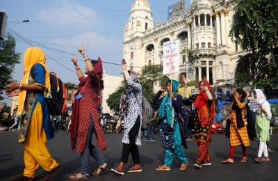 Bengal: Heated exchanges between lawyers in SSC recruitment case hearing at CBI court