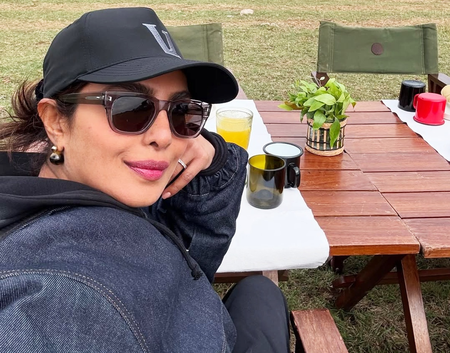 <div>Priyanka Chopra’s breakfast diaries with “Thepla”, Aamir Khan & Rani Mukerji</div>