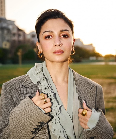 Alia Bhatt reveals her favourite tourist destination where she can’t yet take Raha