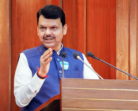 Maha govt forms nine-member panel to recommend farm loan waiver plan
