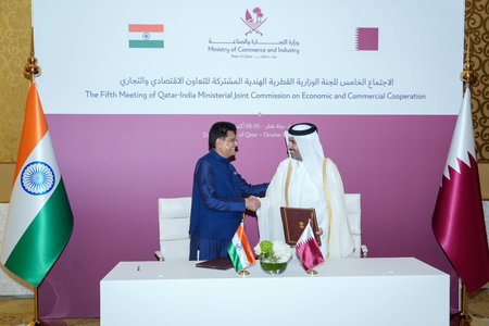 <div>India, Qatar agree to deepen trade & investment ties</div>