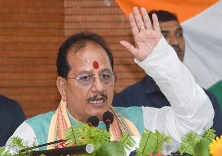 Bihar Dy CM Vijay Kumar Sinha congratulates PM Modi on completion of 25 years in public service