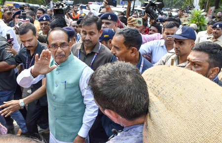 MP: Congress blames Shivraj Singh Chouhan for FIR against Jitu Patwari