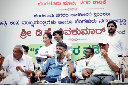 <div>K’taka govt to hold meetings with IT firms to resolve grievances: Shivakumar</div>