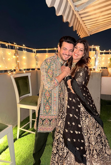 <div>Arjun Bijlani says, ‘This Diwali, the trophy, light & happiness are all home’</div>