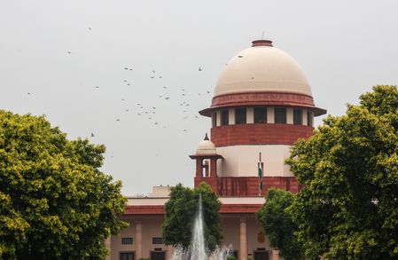 <div>SC hears bail pleas of accused in Delhi riots ‘larger conspiracy’ case; next hearing on Nov 3</div>