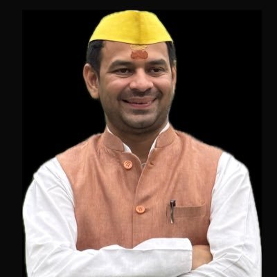 Family softens toward Tej Pratap as Rabri Devi backs his independent stand