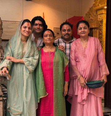 Ankita Lokhande spends a spiritual day out in Mumbai with family and BFF Sandeep Singh