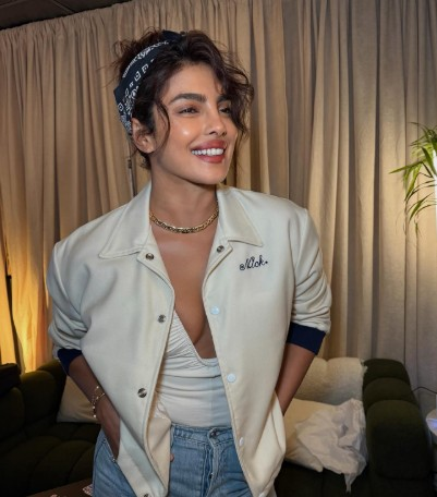 <div>Priyanka Chopra’s daughter Malti Marie turns director, records the actress in a cute video</div>