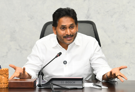 Ex-Andhra CM Jagan appears before CBI court in disproportionate assets case