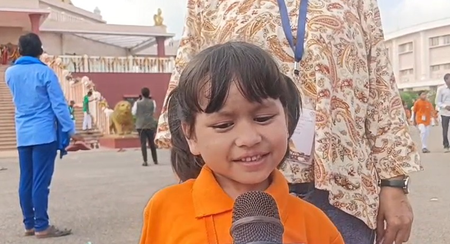 <div>PM Modi is really nice: Children after meeting at Chhattisgarh’s Sri Sathya Sai Sanjeevani child heart hospital</div>