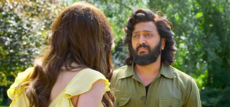 <div>Riteish Deshmukh calls reuniting with Vivek Oberoi, Aftab Shivdasani for Mastiii 4 a ‘college reunion’</div>