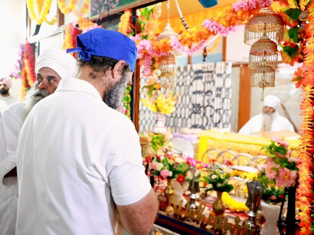 <div>Guru Nanak Dev Ji’s teachings of ‘Sarbat da Bhala’ will always guide us: Rahul Gandhi</div>