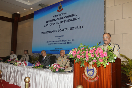 <div>Professional competence, preparedness & coordination key to effective policing: Odisha DGP</div>