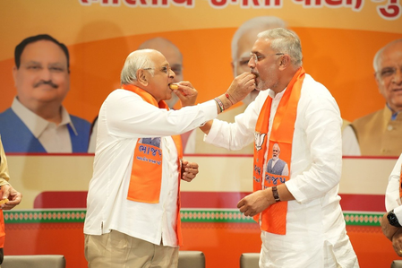 <div>Celebrations at Gujarat BJP headquarters after NDA’s thumping victory in Bihar polls</div>