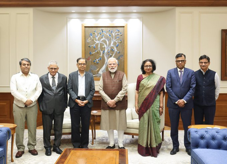 <div>Prime Minister Modi meets 16th Finance Commission’s delegation</div>