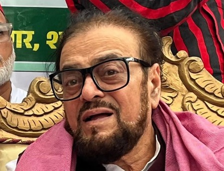 <div>‘Congress’ arrogance is drowning it’, says Abu Azmi as SP opts to go solo in BMC polls</div>