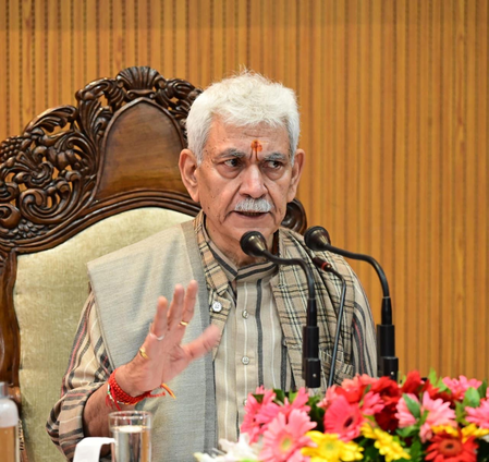 <div>J&K L-G Sinha directs security forces to have 360-degree approach to counter terrorism (Lead)</div>