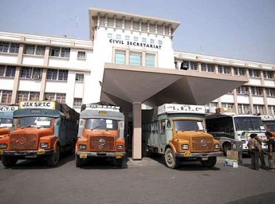 <div>J&K’s ‘Darbar Move’: Govt offices start functioning in Jammu</div>