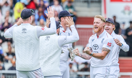 <div>Ponting calls Stokes-led England ‘the best team in this century’ for Ashes</div>