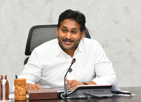<div>Jagan criticises Chandrababu Naidu govt for ‘false’ cases against YSRCP leaders</div>