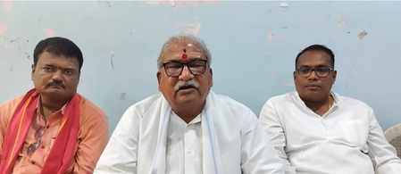 <div>‘Rs 43 lakh for Speaker’s chair, Rs 67 lakh portraits’: RTI activist slams K’taka govt for wasting public tax money</div>