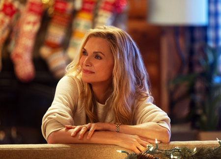 Michelle Pfeiffer: Moms are unsung heroes of their families