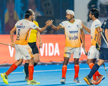 <div>Dr Mandaviya praises Indian junior men’s hockey team for winning a historic bronze in Junior World Cup</div>