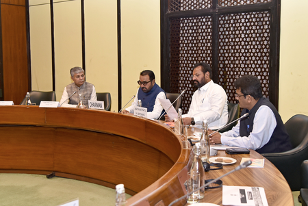 Medicinal plant cultivation can empower farmers, boost quality medicines: Prataprao Jadhav