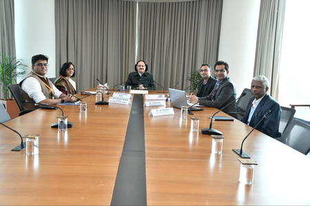 Health Minister reviews progress of Indian Pharmacopoeia Commission
