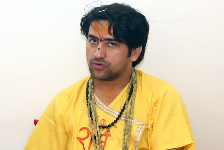 Dhirendra Shastri calls for vigilance over fresh lynching in B’desh, slams Baghel’s allegations