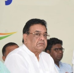 <div>Internal tussle in MP Congress, senior leader Mukesh Nayak’s resignation rejected</div>